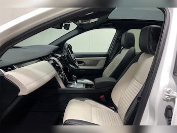 Used Land Rover Discovery Sport 2022 for sale - 78038815: Photo