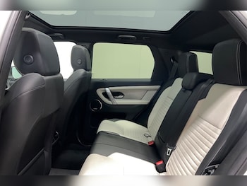 Used Land Rover Discovery Sport 2022 for sale - 78038815: Photo