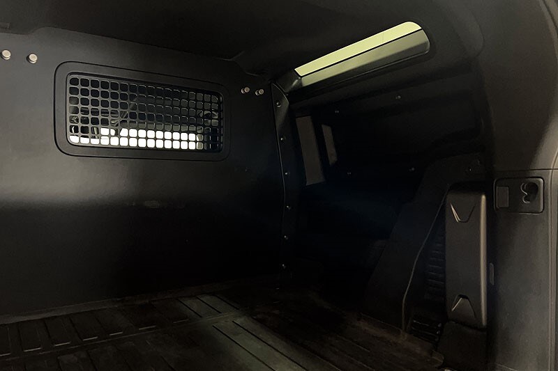 Used Land Rover Defender 2023 for sale - 78162101: Photo 22