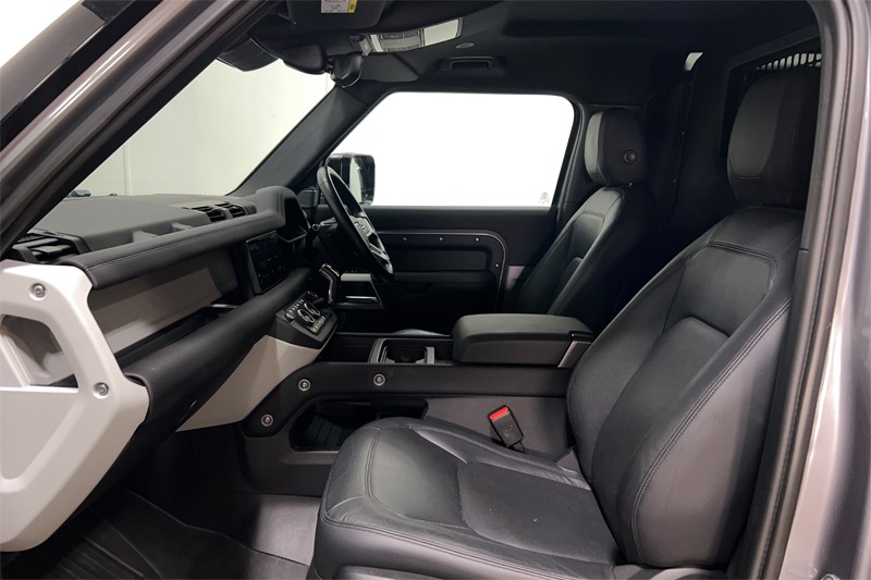 Used Land Rover Defender 2023 for sale - 78162101: Photo 3