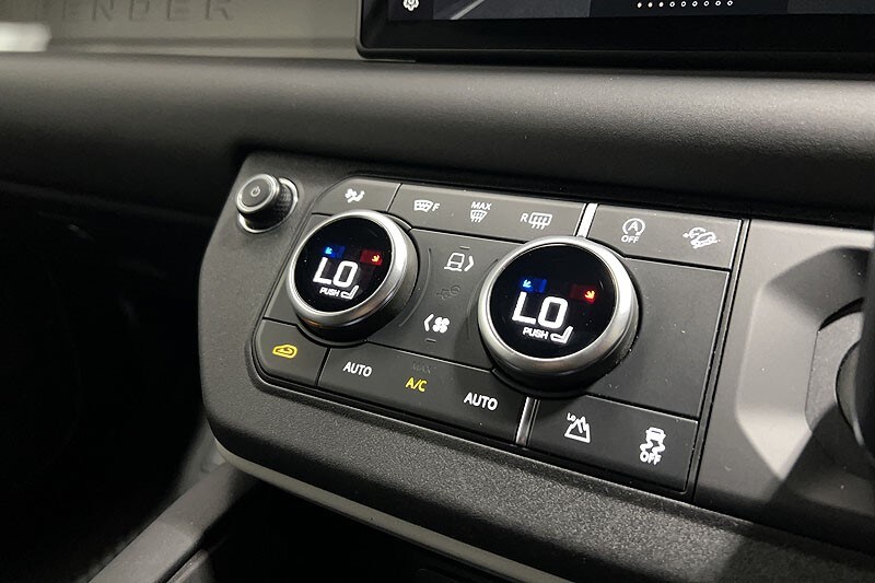 Used Land Rover Defender 2023 for sale - 78162101: Photo 34