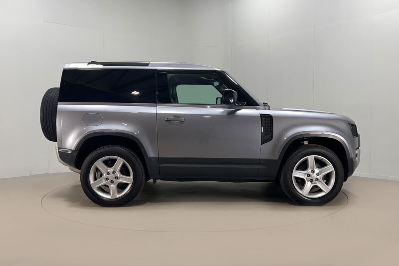 Used Land Rover Defender 2023 for sale - 78162101: Photo 5