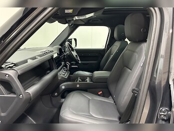 Used Land Rover Defender 2024 for sale - 78239642: Photo