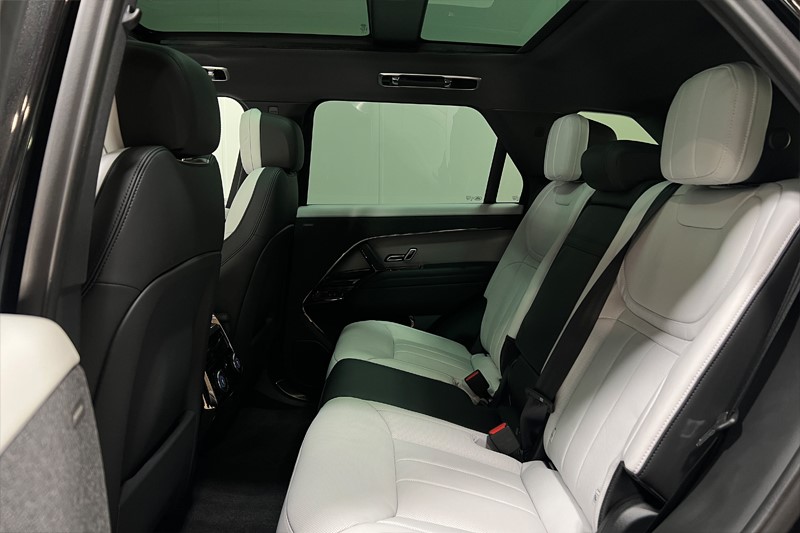 Used Land Rover Range Rover Sport 2025 for sale - 77336052: Photo 4