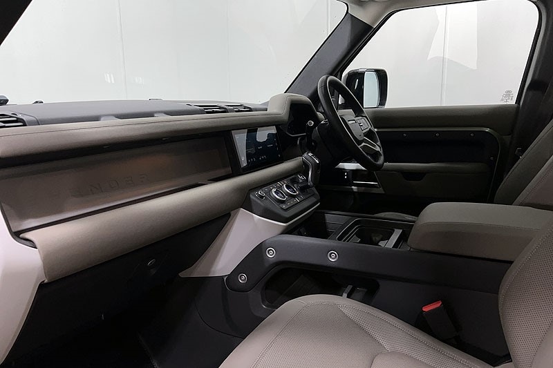 Used Land Rover Defender 2022 for sale - 77285815: Photo 41