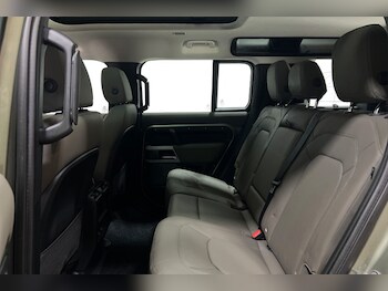 Used Land Rover Defender 2022 for sale - 77285815: Photo