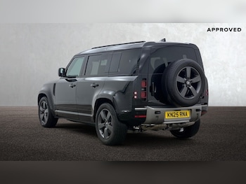 Used Land Rover Defender 2025 for sale - 79596520: Photo