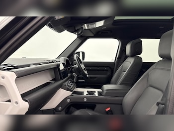 Used Land Rover Defender 2025 for sale - 79596520: Photo