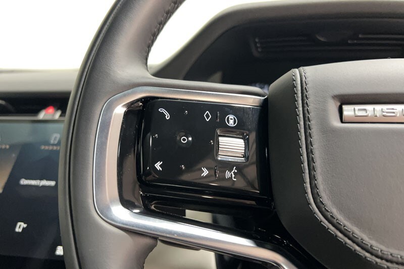 Used Land Rover Discovery Sport 2025 for sale - 76981762: Photo 31