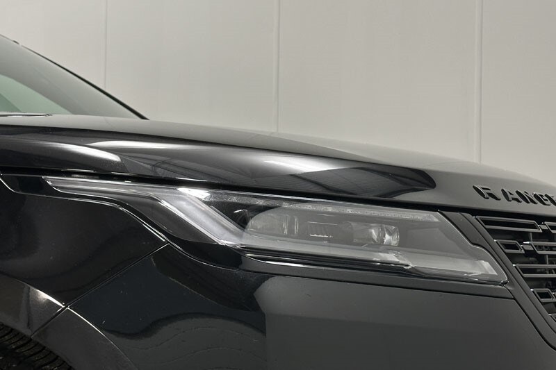 Used Land Rover Range Rover Velar 2025 for sale - 76981093: Photo 17