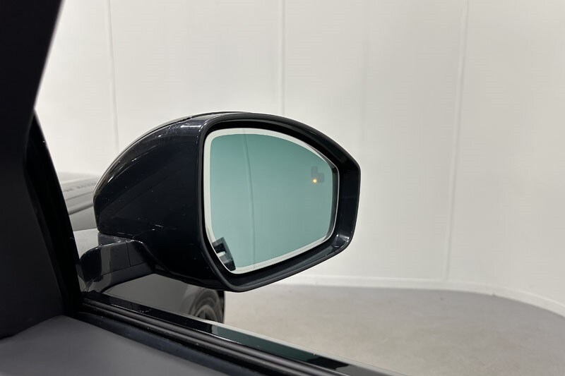 Used Land Rover Range Rover Velar 2025 for sale - 76981093: Photo 22