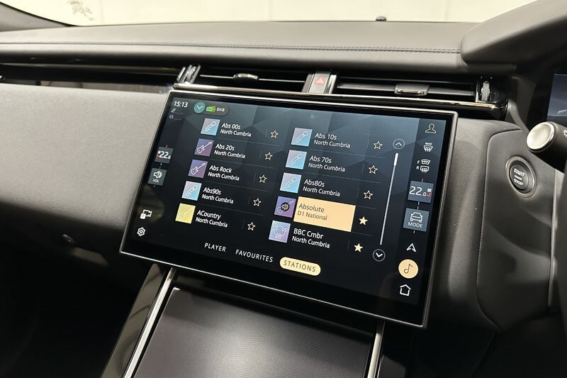 Used Land Rover Range Rover Velar 2025 for sale - 76981093: Photo 31