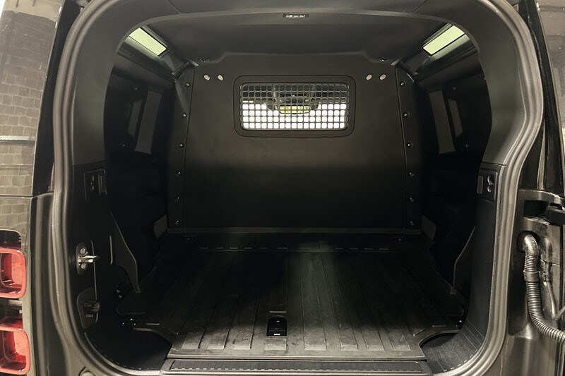 Used Land Rover Defender 2024 for sale - 77406454: Photo 10