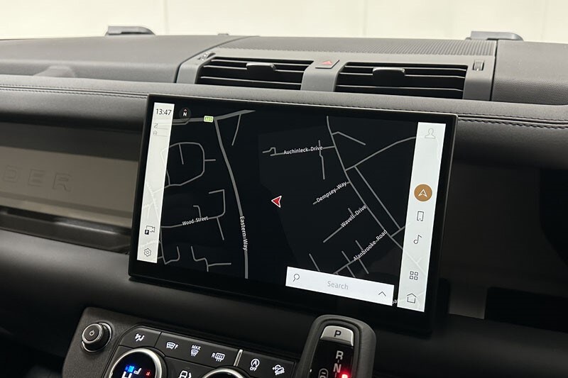 Used Land Rover Defender 2024 for sale - 77406454: Photo 11