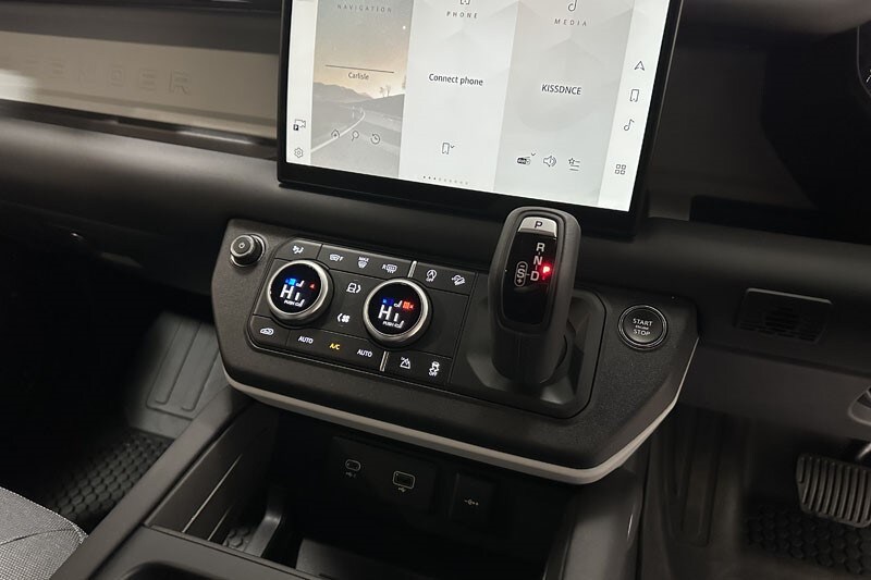 Used Land Rover Defender 2024 for sale - 77406454: Photo 14