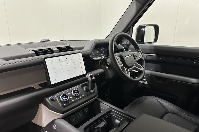 Used Land Rover Defender 2024 for sale - 77406454: Photo 39