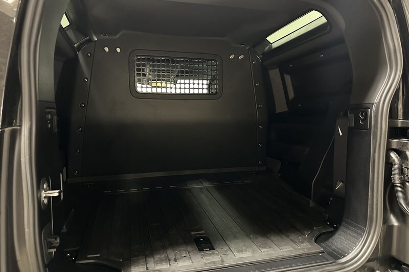 Used Land Rover Defender 2024 for sale - 77406454: Photo 41