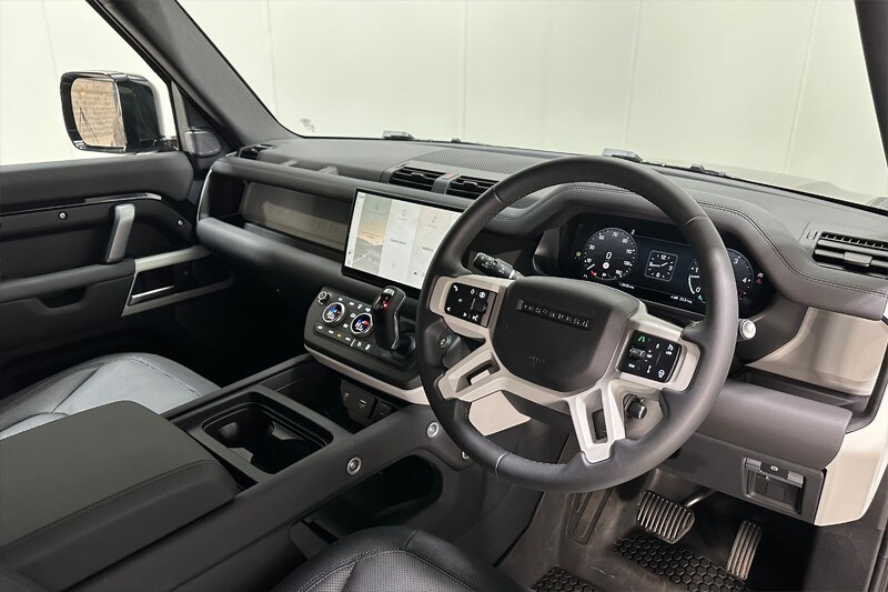 Used Land Rover Defender 2024 for sale - 77406454: Photo 9