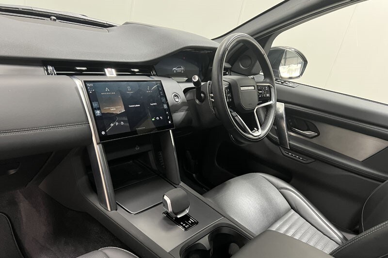 Used Land Rover Discovery Sport 2024 for sale - 76980825: Photo 41