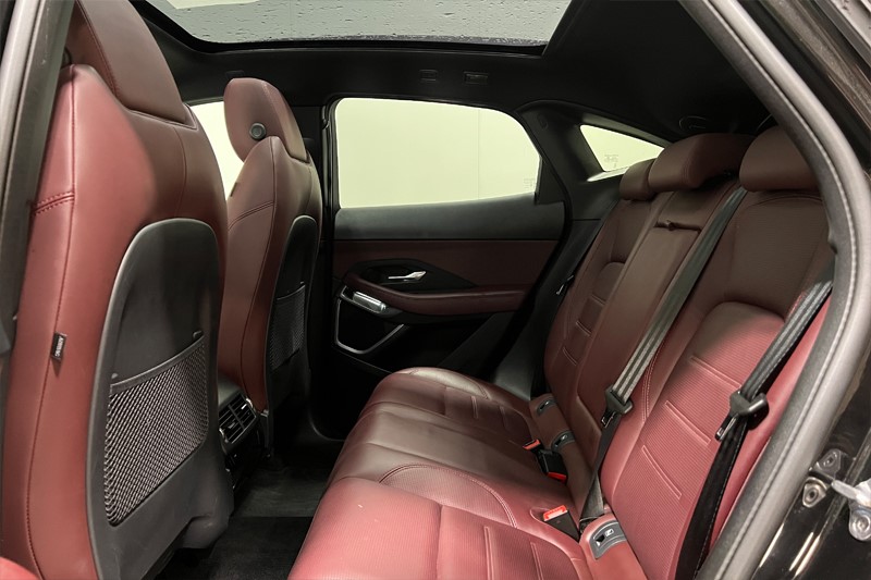 Used Jaguar E-Pace 2023 for sale - 77915596: Photo 4