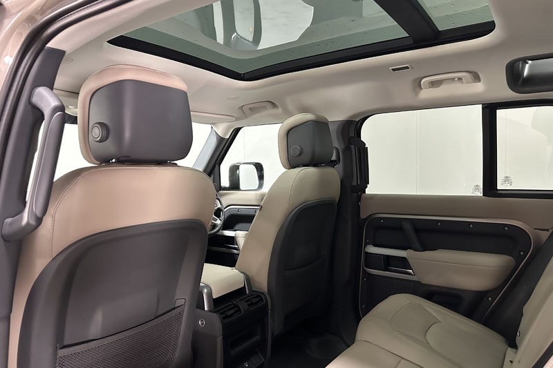 Used Land Rover Defender 2022 for sale - 77106128: Photo 43