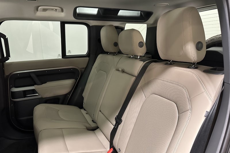 Used Land Rover Defender 2022 for sale - 77106128: Photo 44