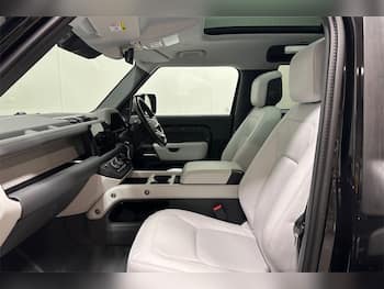 Used Land Rover Defender 2025 for sale - 79771549: Photo