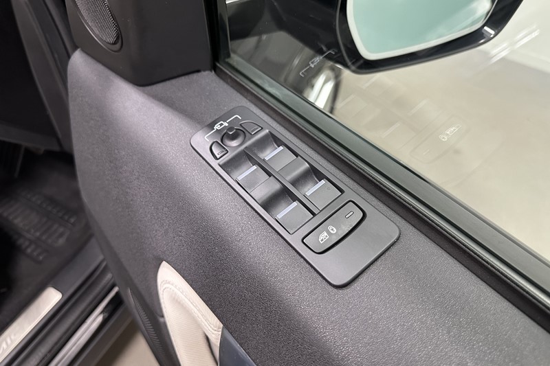 Used Land Rover Discovery Sport 2023 for sale - 78108906: Photo 24