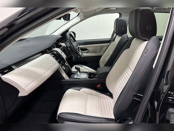 Used Land Rover Discovery Sport 2023 for sale - 78108906: Photo