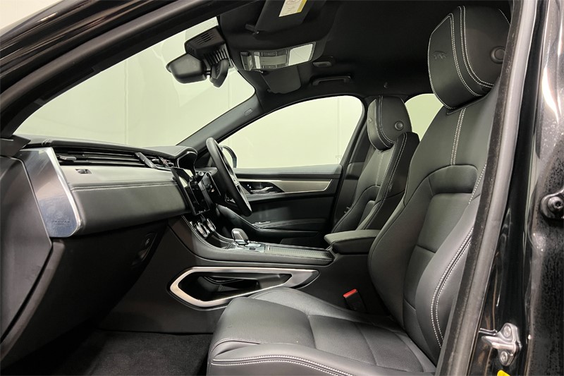 Used Jaguar F-Pace 2023 for sale - 76981806: Photo 3