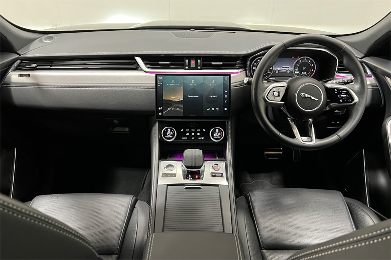 Used Jaguar F-Pace 2023 for sale - 76981806: Photo 9