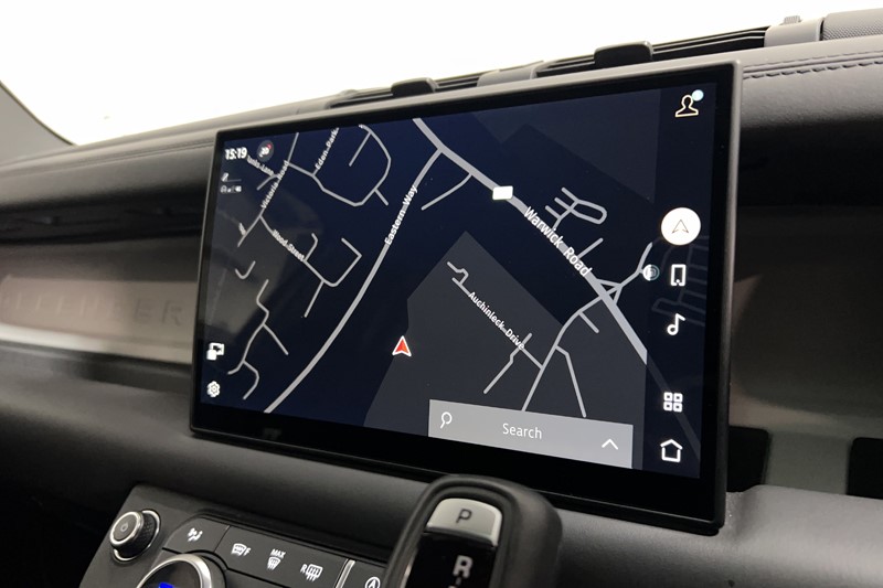 Used Land Rover Defender 2024 for sale - 77665191: Photo 11