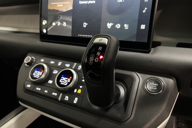 Used Land Rover Defender 2024 for sale - 77665191: Photo 13