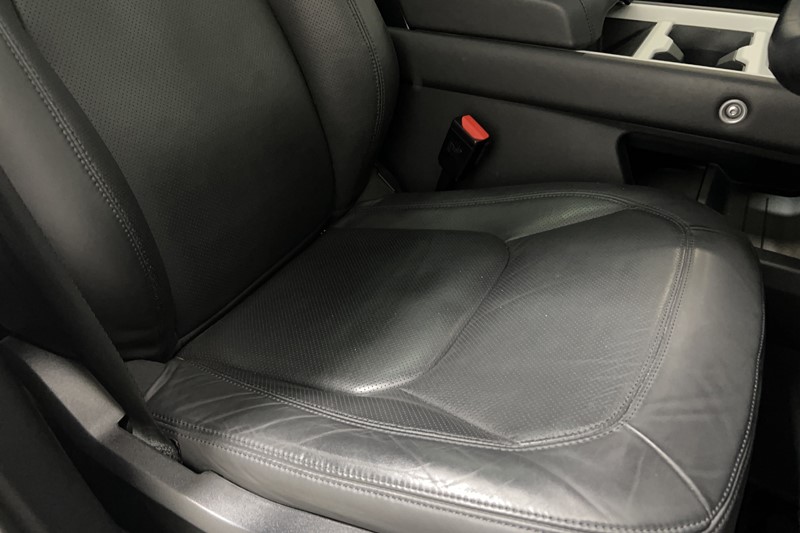 Used Land Rover Defender 2024 for sale - 77665191: Photo 26