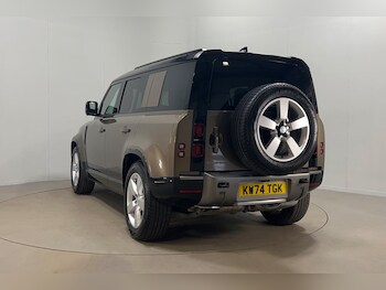 Used Land Rover Defender 2024 for sale - 77665191: Photo