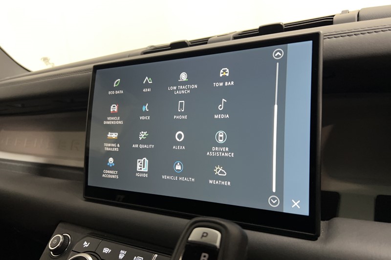 Used Land Rover Defender 2024 for sale - 77665191: Photo 38