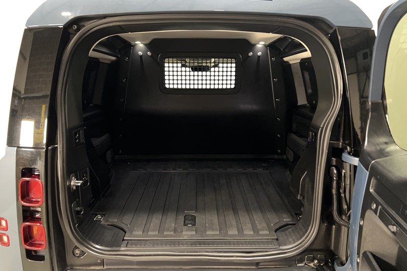 Used Land Rover Defender 2023 for sale - 77745982: Photo 10