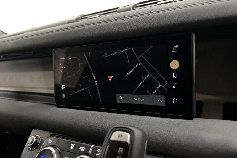 Used Land Rover Defender 2023 for sale - 77745982: Photo 11