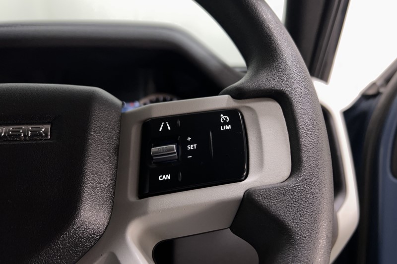 Used Land Rover Defender 2023 for sale - 77745982: Photo 25