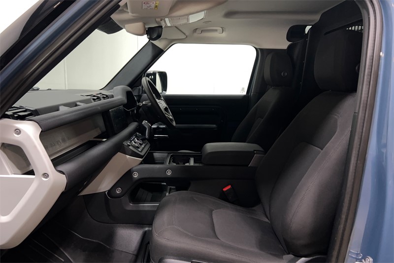 Used Land Rover Defender 2023 for sale - 77745982: Photo 3