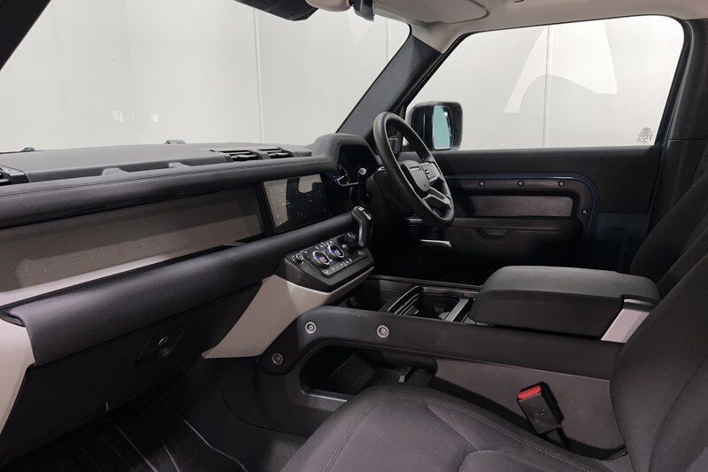 Used Land Rover Defender 2023 for sale - 77745982: Photo 35