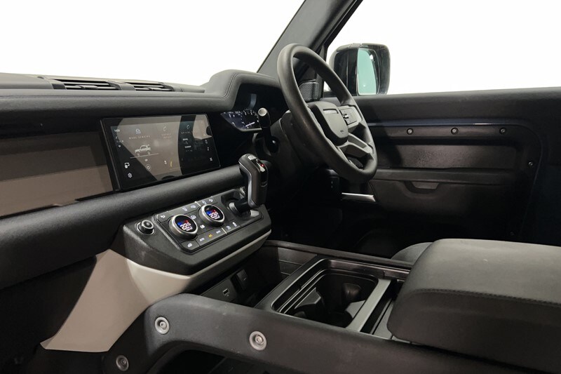 Used Land Rover Defender 2023 for sale - 77745982: Photo 36