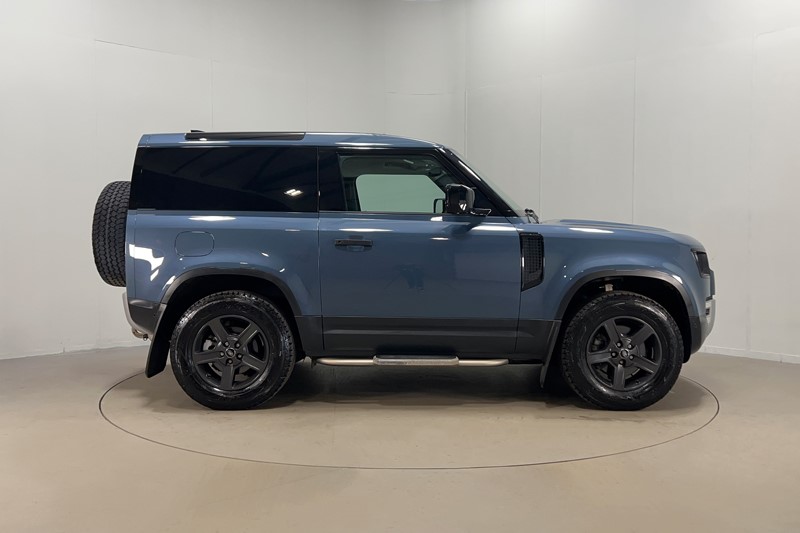 Used Land Rover Defender 2023 for sale - 77745982: Photo 5