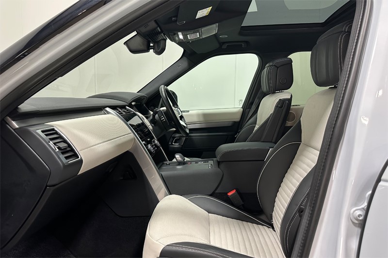 Used Land Rover Discovery 2023 for sale - 76981109: Photo 3