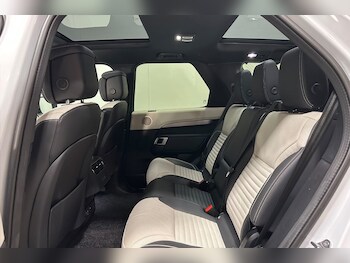 Used Land Rover Discovery 2023 for sale - 76981109: Photo