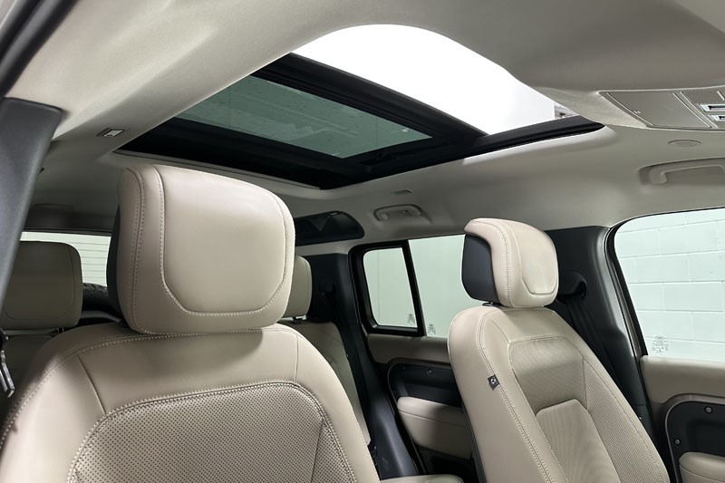 Used Land Rover Defender 2022 for sale - 76982446: Photo 27