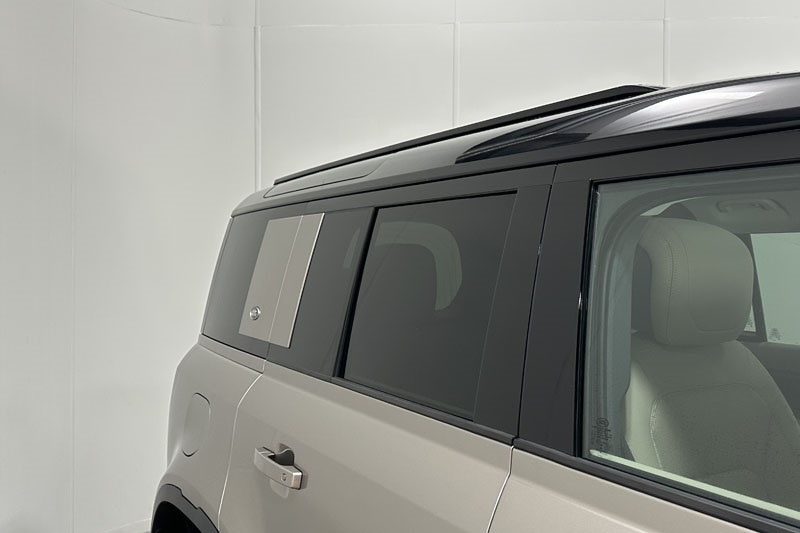 Used Land Rover Defender 2022 for sale - 76982446: Photo 51