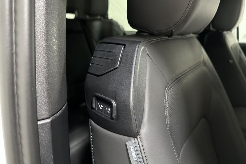 Used Land Rover Defender 2025 for sale - 77022990: Photo 28