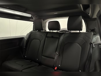 Used Land Rover Defender 2025 for sale - 77022990: Photo