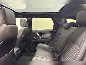 Used Land Rover Discovery Sport 2024 for sale - 79124352: Photo